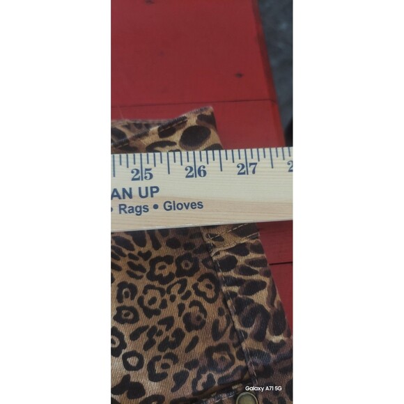 ! Denim 24/7 Women's Size 32W leopard print stretch Pants - Picture 7 of 10